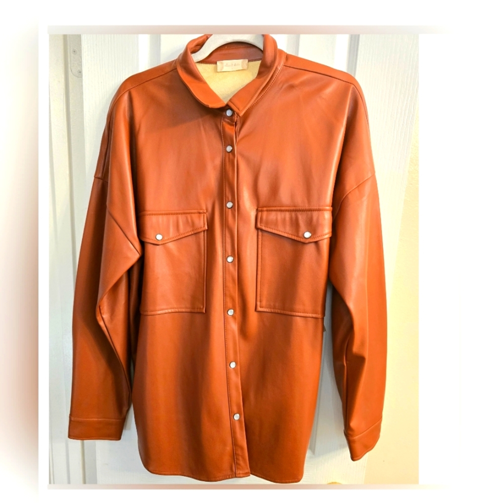 Shirt /leather